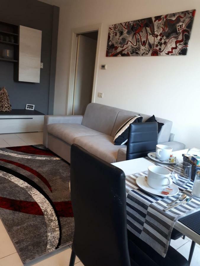My Home Apartment Mira Eksteriør billede